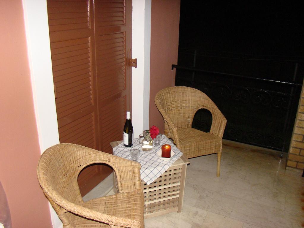Beautiful Nearby Beach House With Garden, Private Pool And Large Yard Sidárion Pokoj fotografie